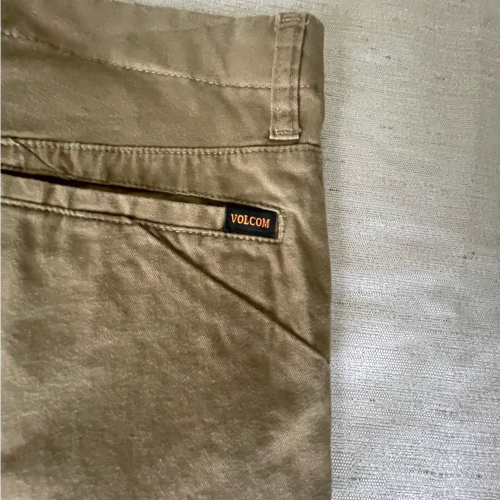 VOLCOM SHORTS - Picture 5 of 6